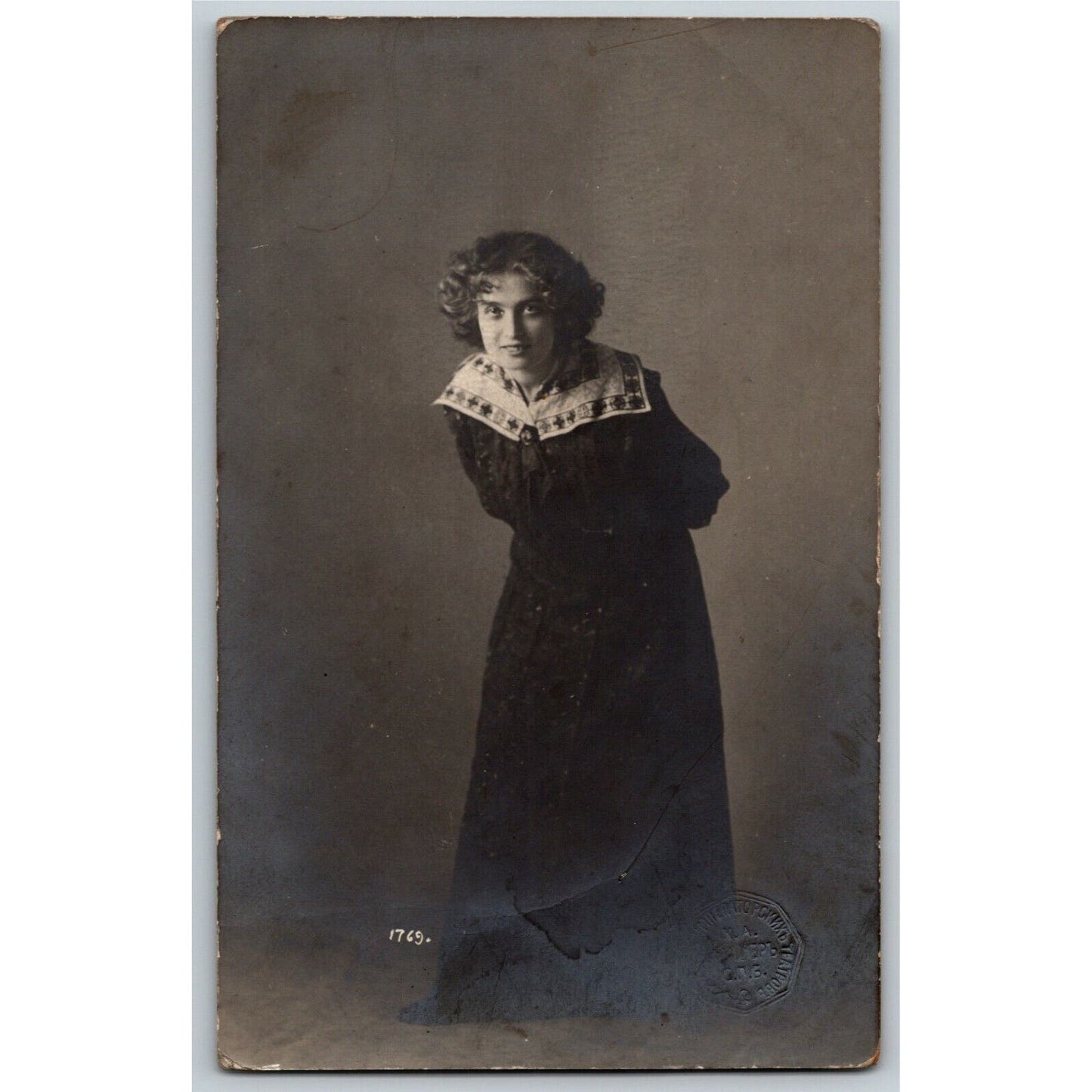 c1910 Vintage Russian RPPC* Theatre / Stage / Screen Actress Postcard (4440)