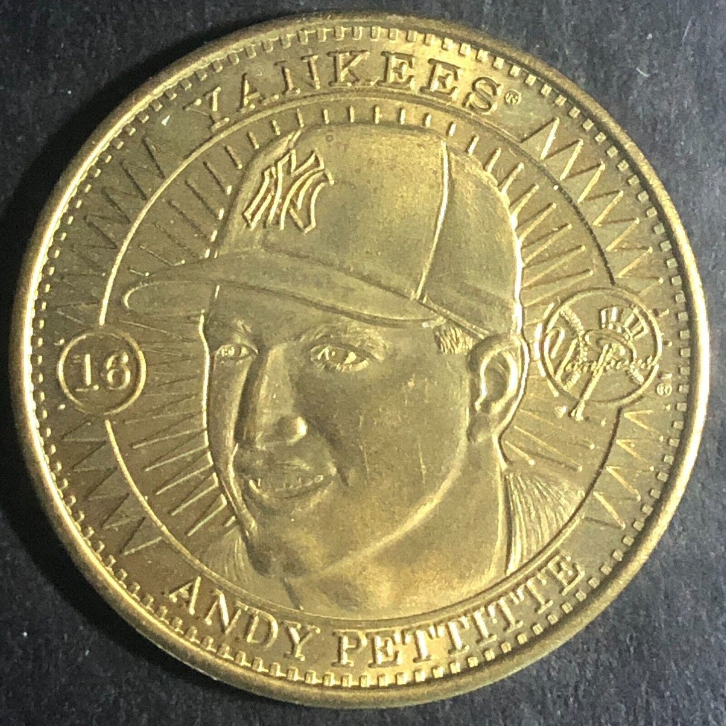 Andy Pettitte Yankees 1998 Pinnacle Mint Collection Token 31.5mm