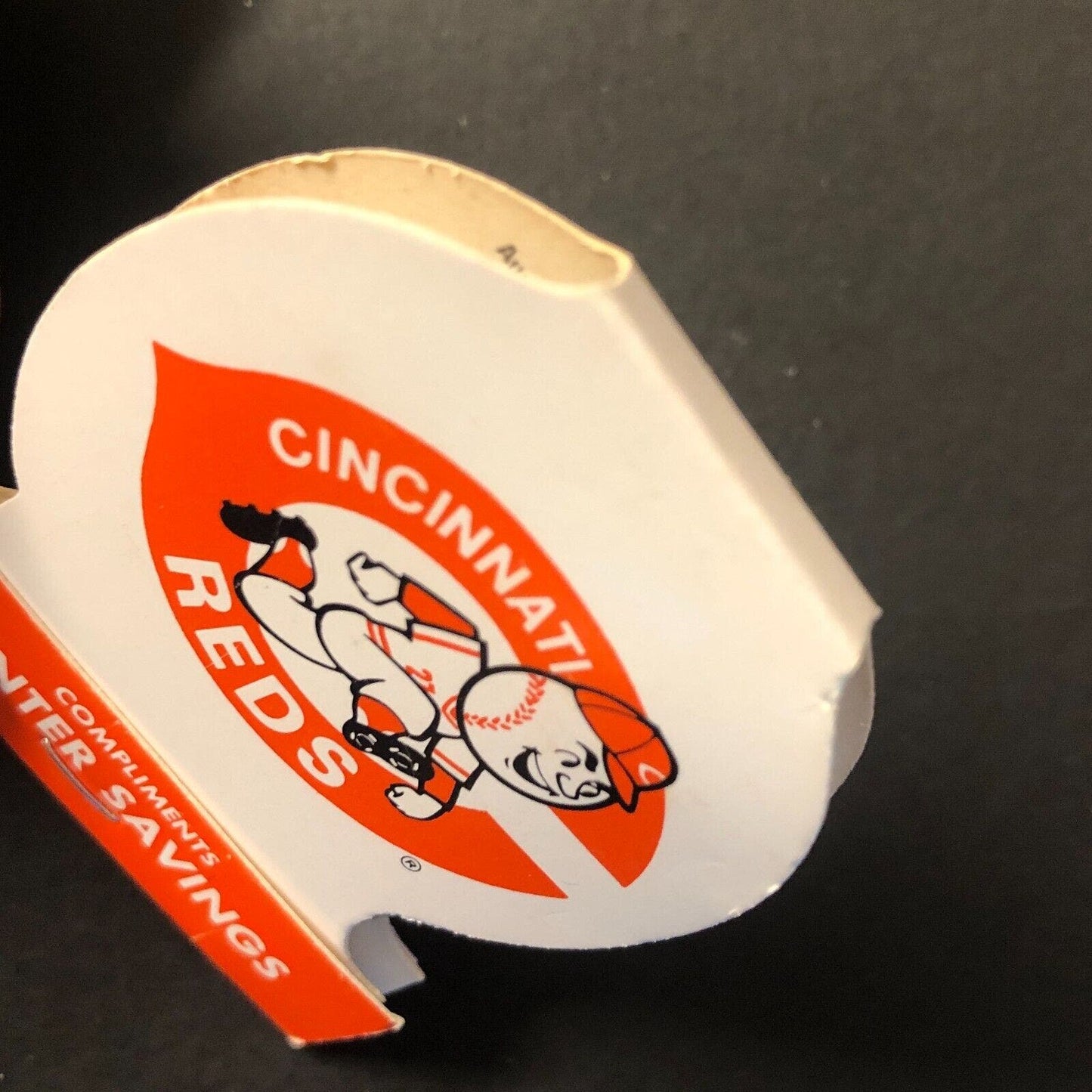 Cincinnati Reds 1977 Full Matchbook Complements of Hunter Savings Scarce