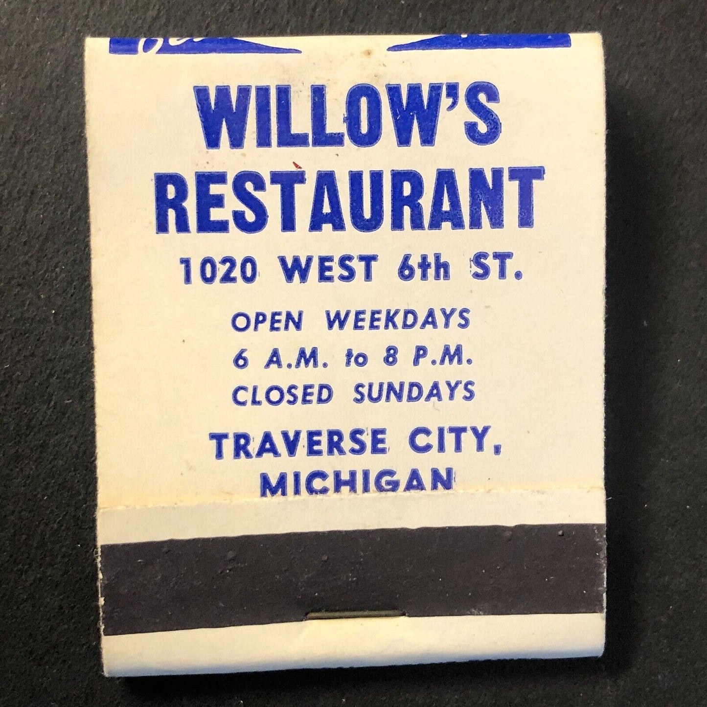 Willow's Restaurant Traverse, MI Vintage Full Matchbook c1960's Scarce