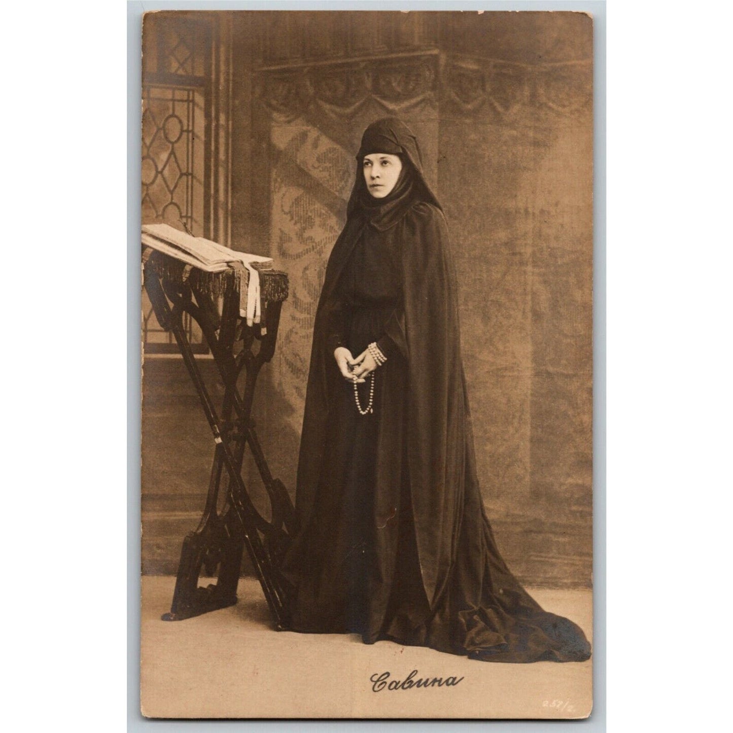c1905 Vintage Russian RPPC* Theatre / Stage / Screen Actress Postcard (4287)