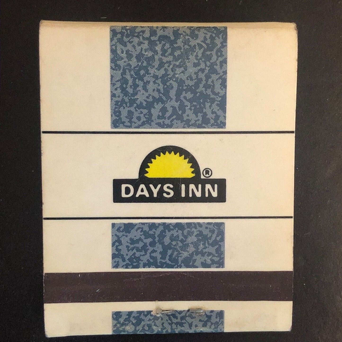 Days Inn Full Matchbook c1980's-1990's