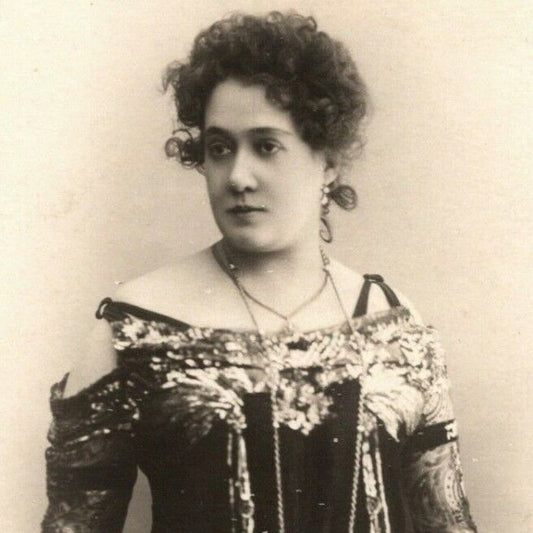 c1905 Vintage Russian RPPC* Theatre / Stage / Screen Actress Postcard (4401)