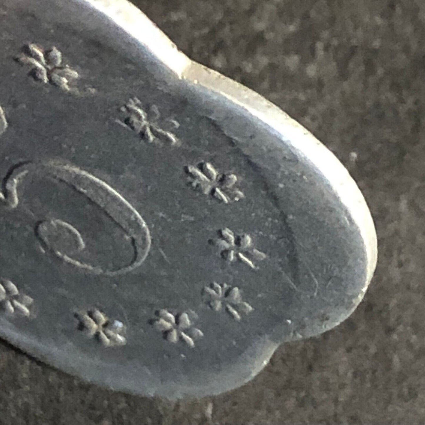 Matthias "5" Alum Scalloped Token 25.25mm Scarce Unknown