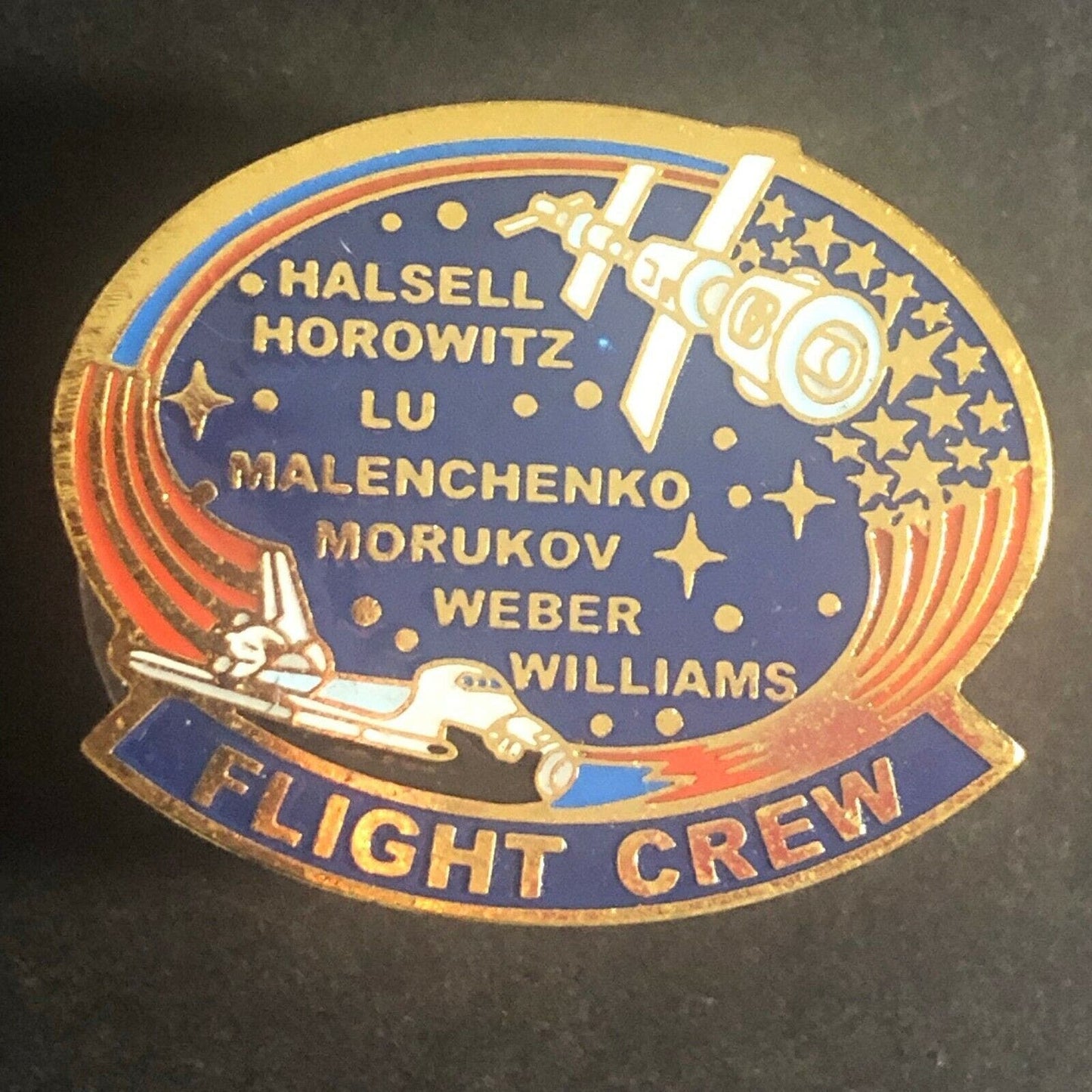 Scarce Official NASA Shuttle Flight Crew Mission Lapel Pin - STS 101 ??