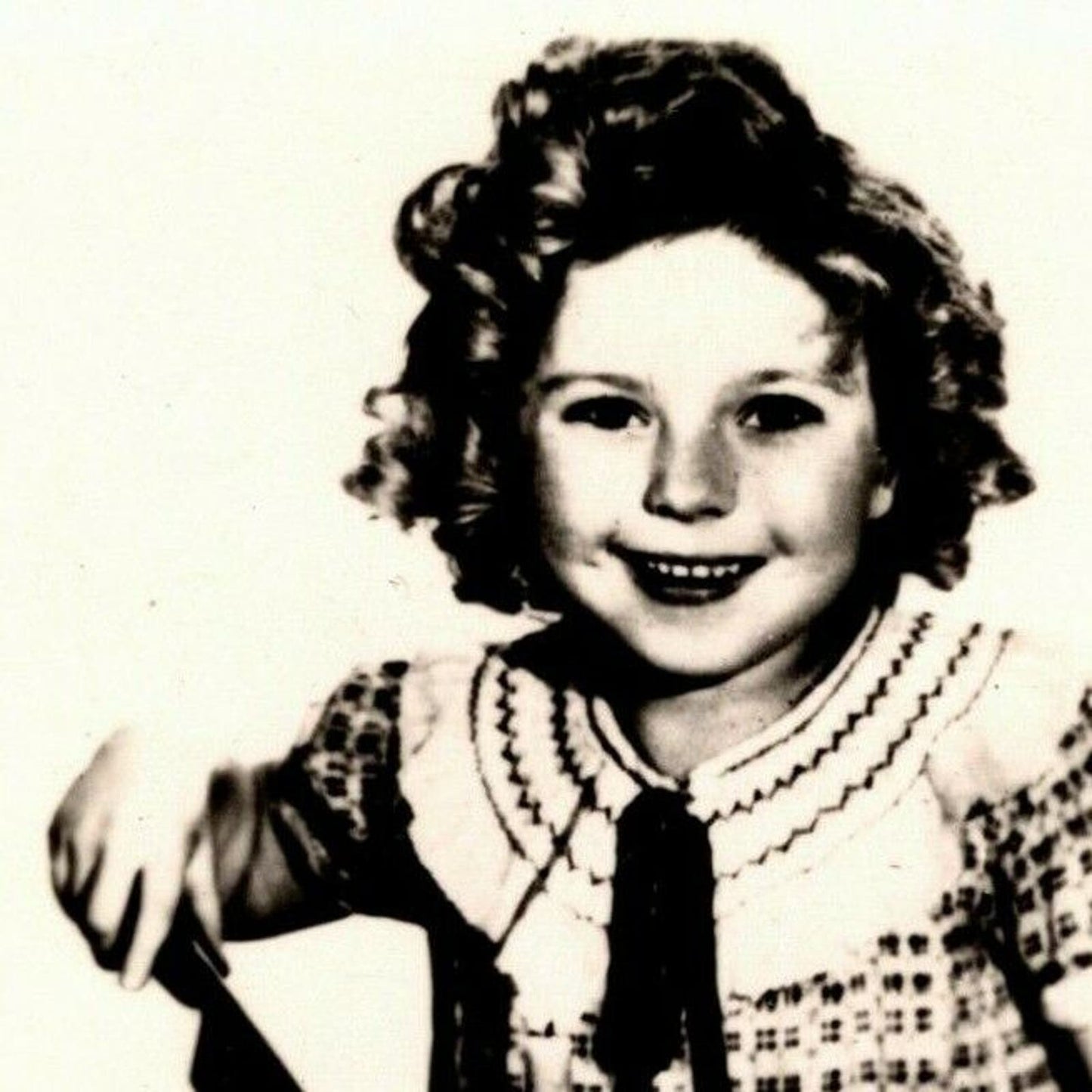 Vintage RPPC* Postcard Shirley Temple w/ Knife Cutting Birthday? Cake