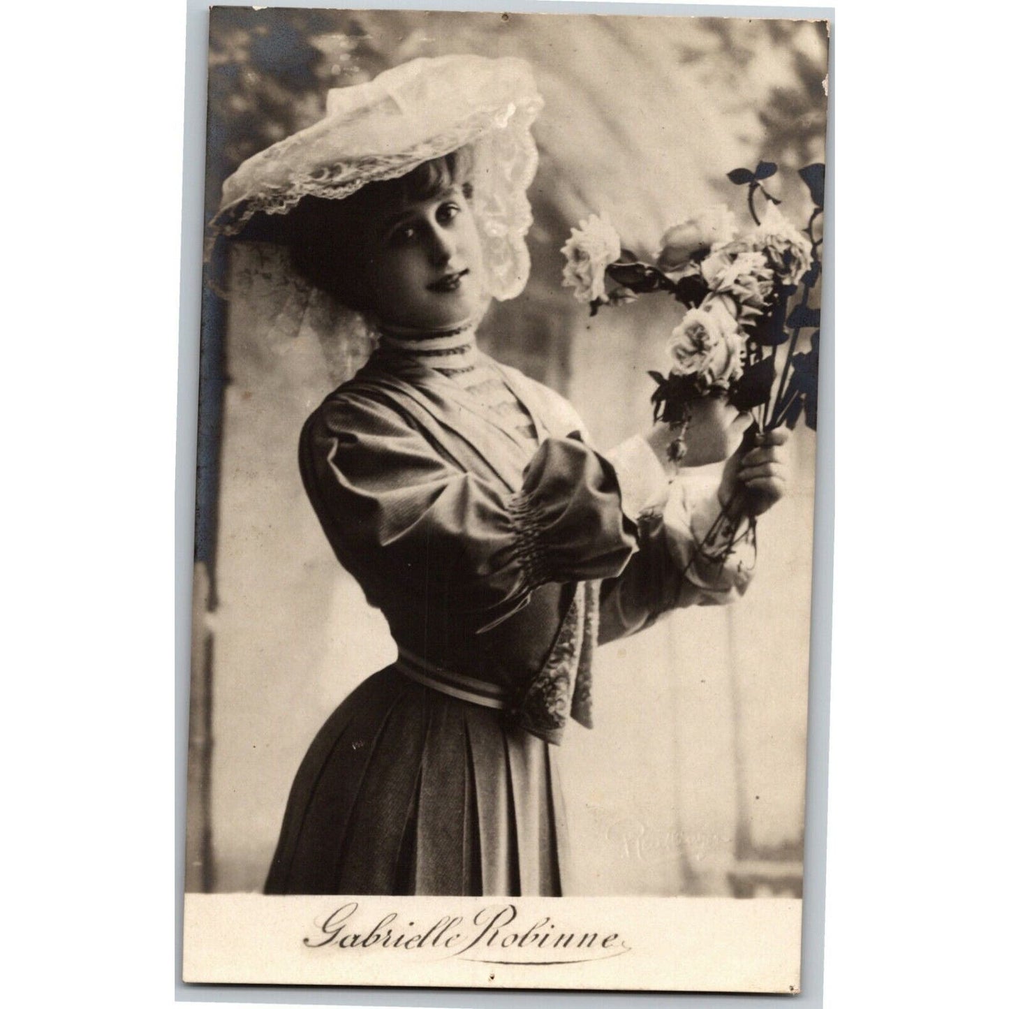 c1905 Vintage Russian RPPC* Theatre / Stage / Screen Actress Postcard (4299)