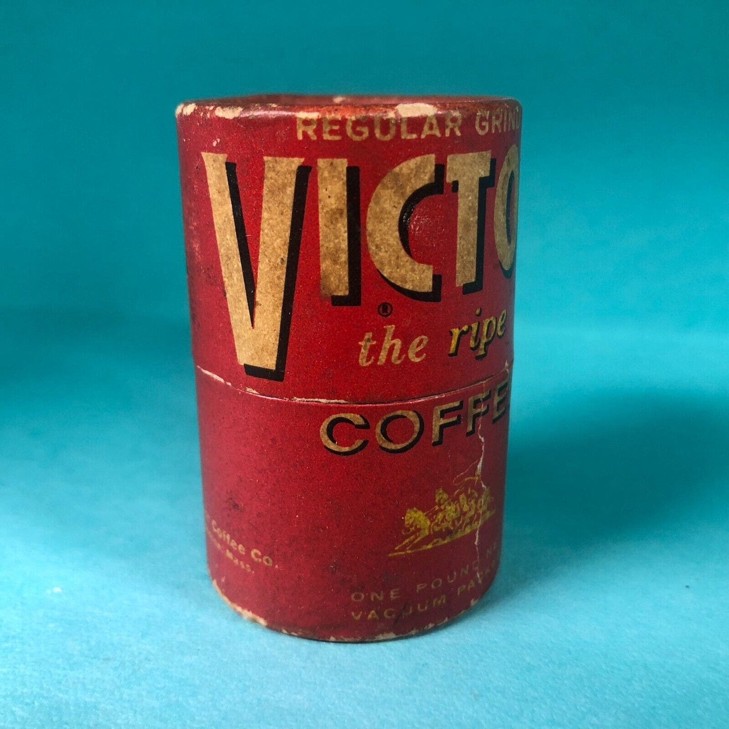 Victor Coffee / Spice Tin 2 1/4"h All Fiber Construction c1930's-40's Scarce