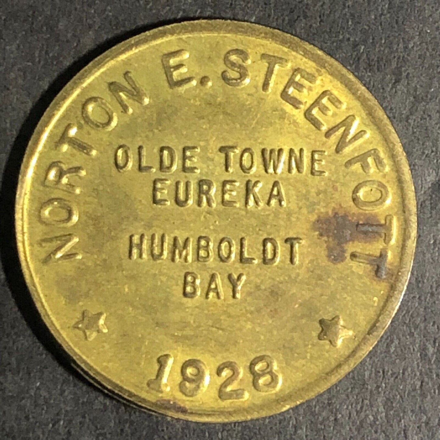 Humboldt Cabinet Co. Eureka, CALIF. Norton E. Steenfott Brass Trade Token 23mm