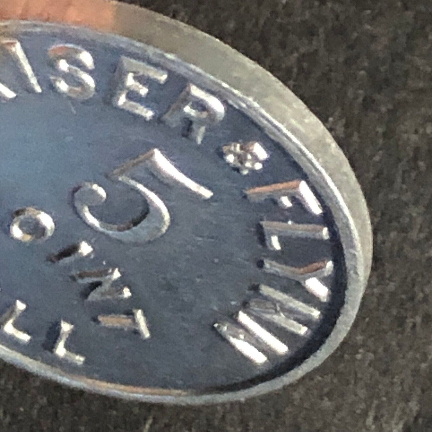 Kaiser & Flynn 5 Point Grill G/F 10c Alum Token 20mm - Unknown Scarce