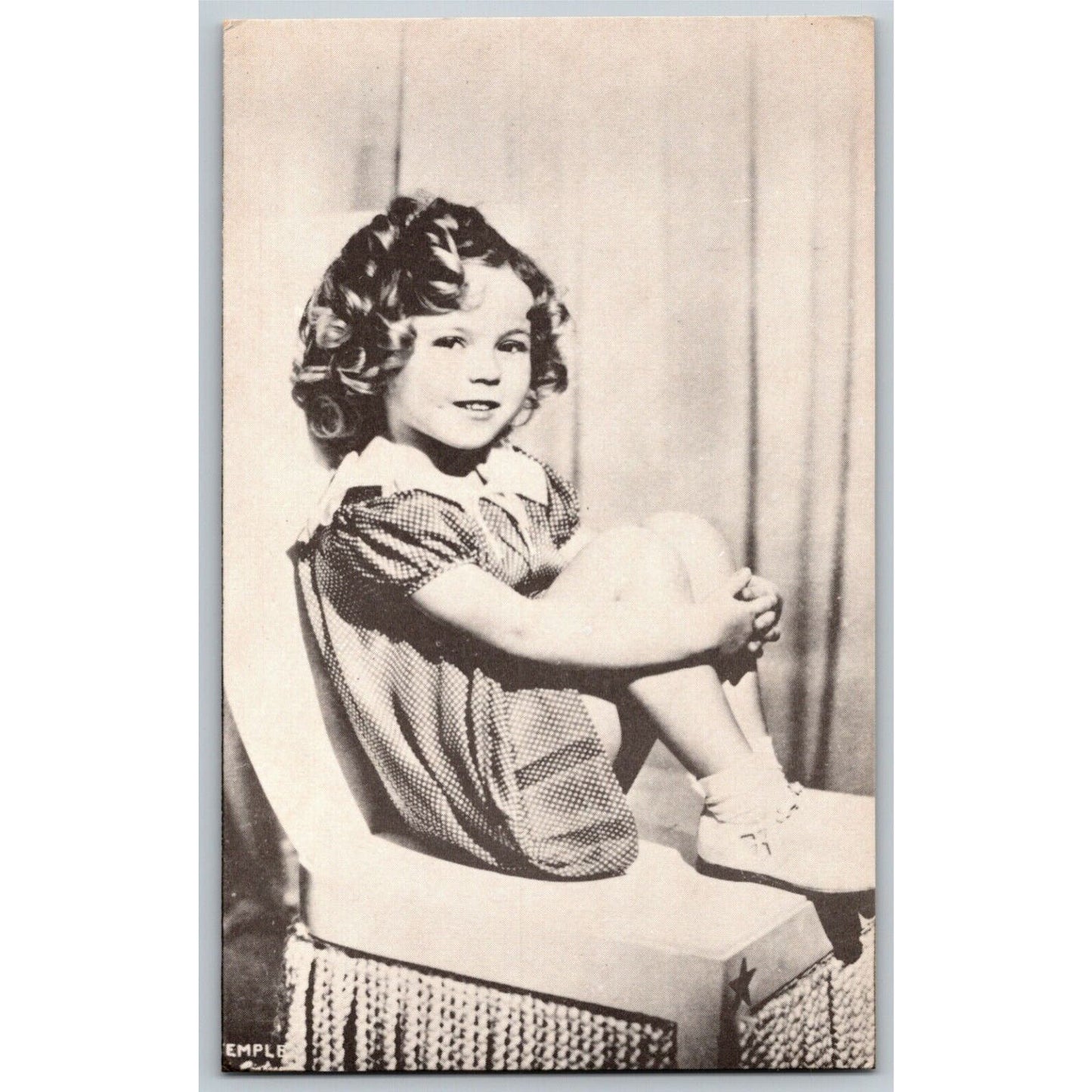 Vintage Shirley Temple Arcade Card - In Chair - VGC