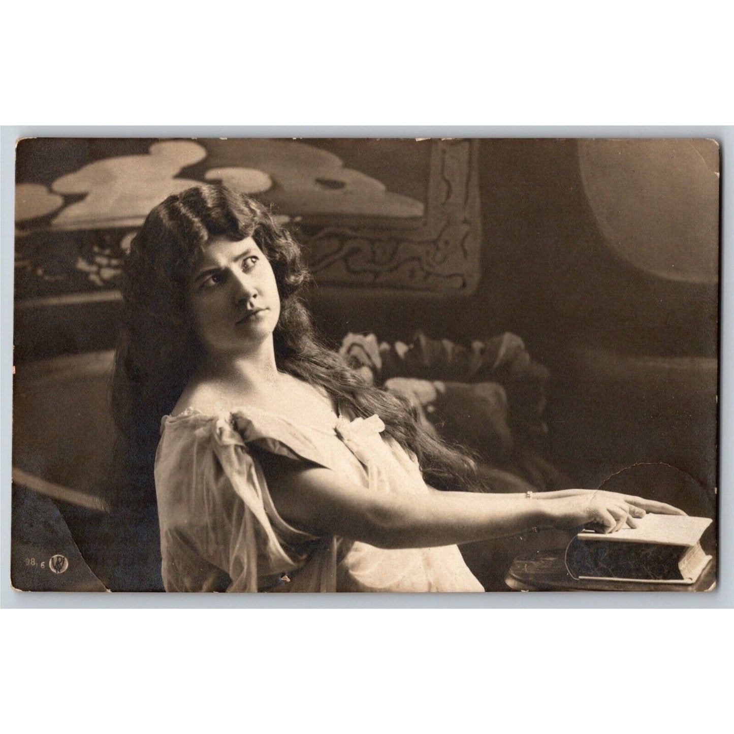 c1910 Vintage Russian RPPC* Theatre / Stage / Screen Actress Postcard (4441)
