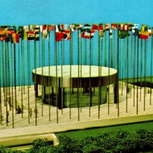 Vintage Postcard 1967 - Expo67 - Pavilion of the United Nations - Unposted