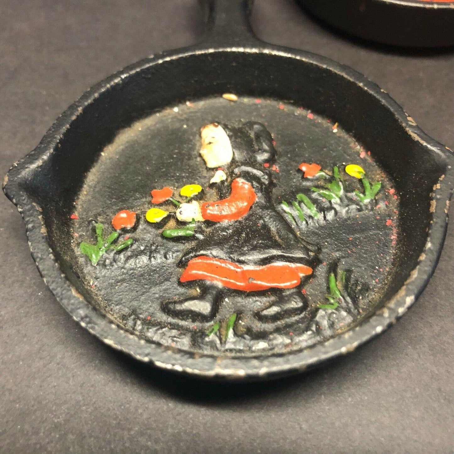 Group of 4 John Wright ? Amish Mini Cast Iron Pan / Ashtray / Spoon Rest - VGC
