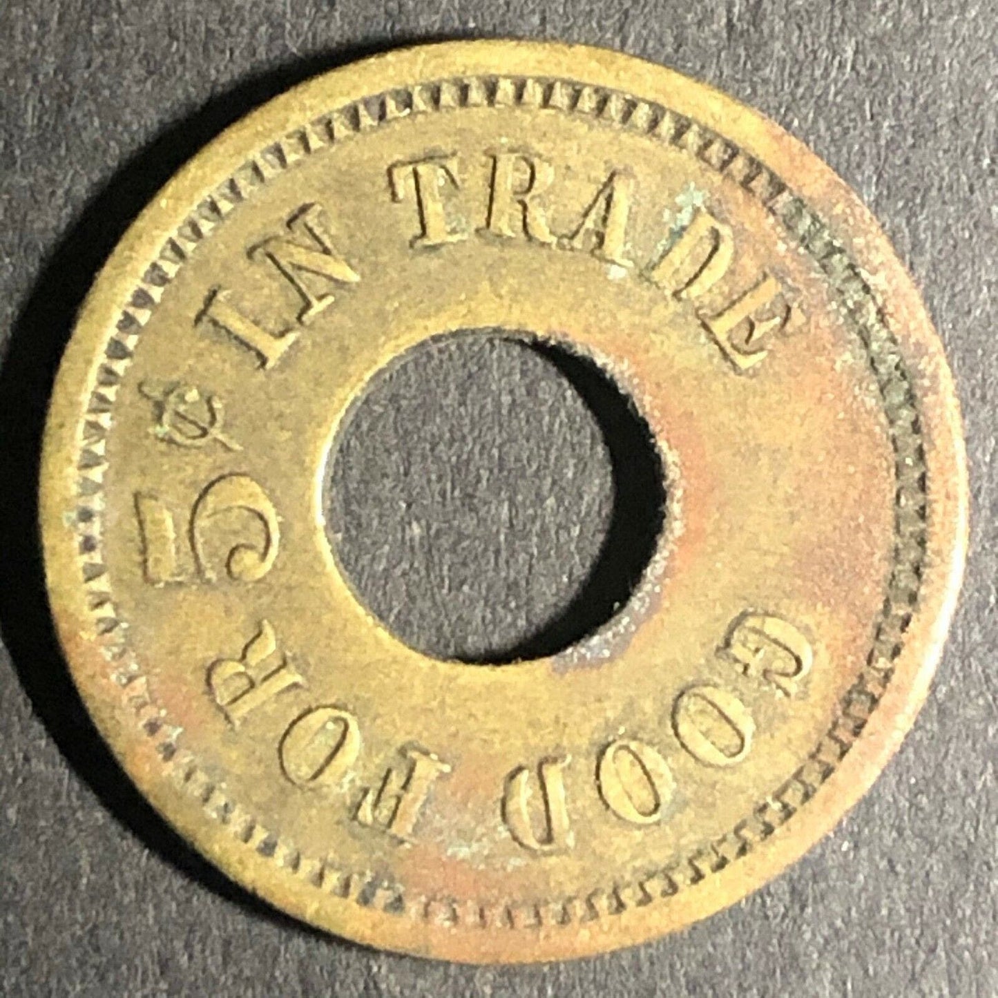 21.15mm Vintage Brass Donut "Good For 5c In Trade" Token 30681 - Fauver Coll.