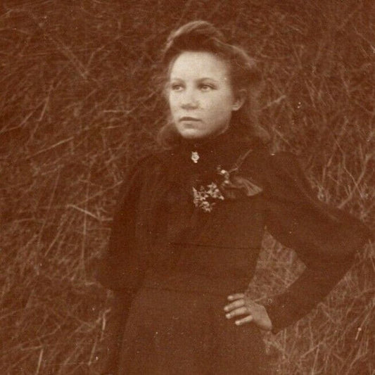 c1910 Vintage Russian RPPC* Theatre / Stage / Screen Actress Postcard (4306)