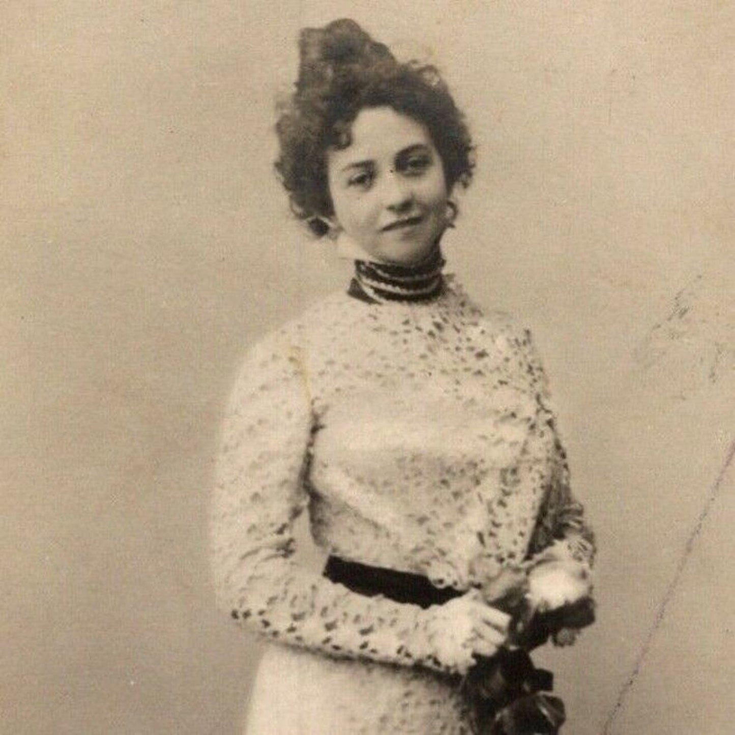 c1905 Vintage Russian RPPC* Theatre / Stage / Screen Actress Postcard (4422)