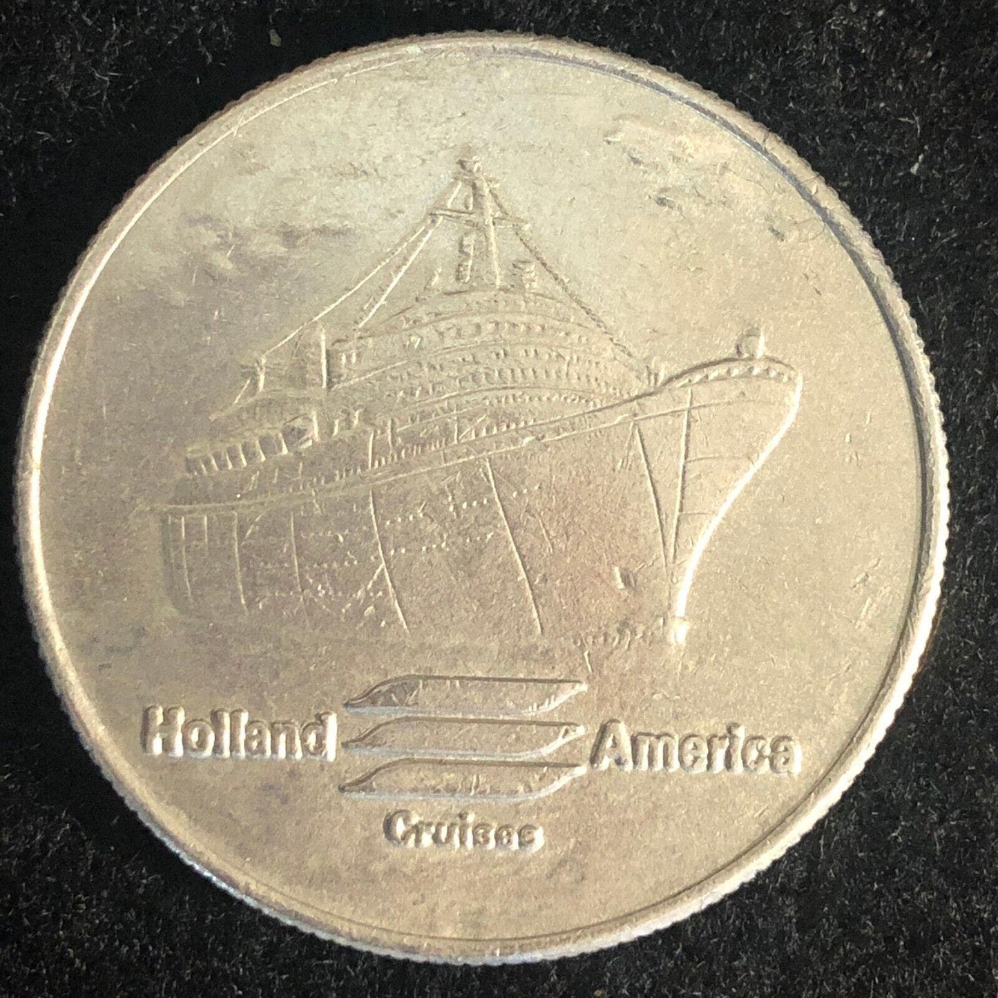 Holland American Cruises Medallion w/ Ship and Activities 37mm 19g VGC c80's-90s