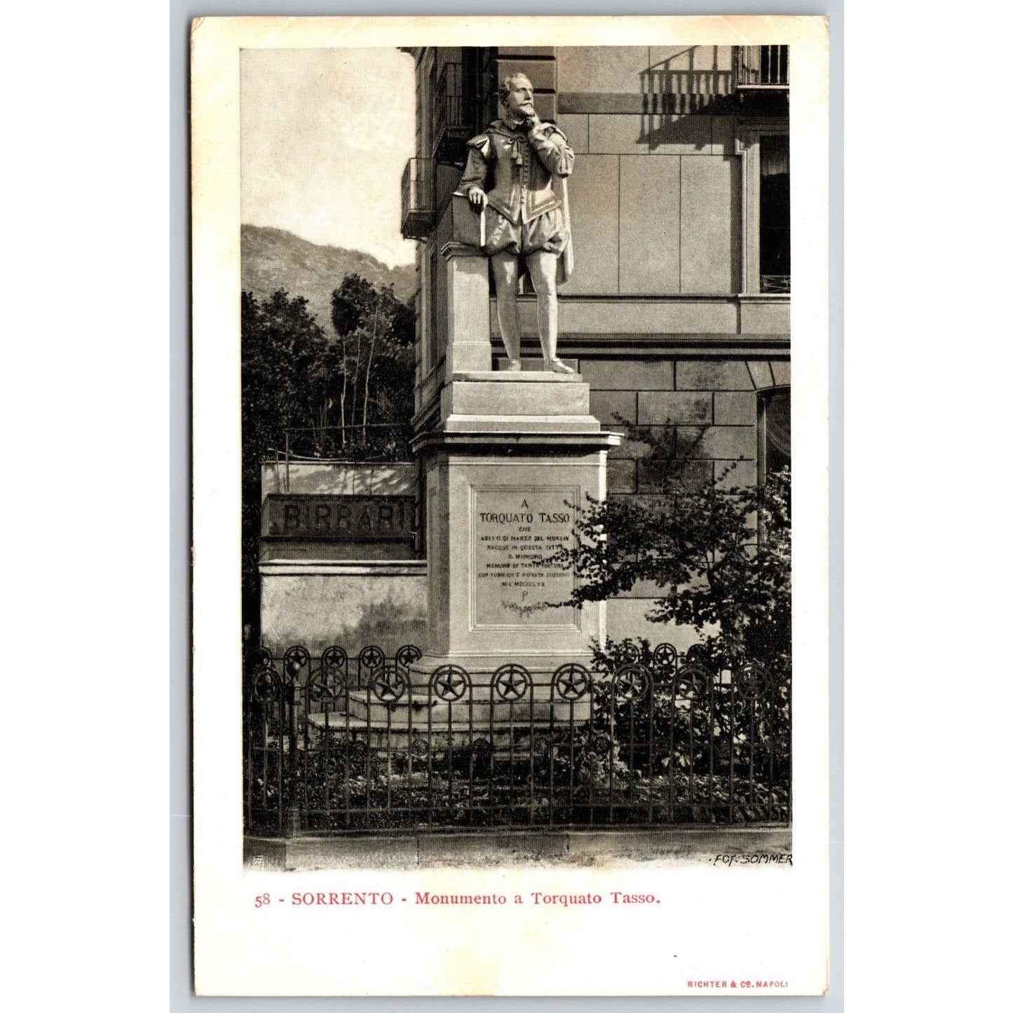 Italian Postcard Sorrento Monument to Torquoto Tasso 1901-1907 NP VGC