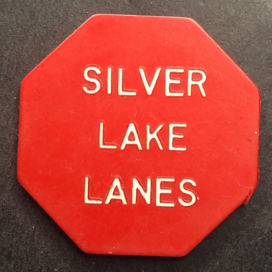 (Willow Grove, PA ?) Silver Lake Lanes Plastic G/F 25c Token 28.5mm c1960's-70's
