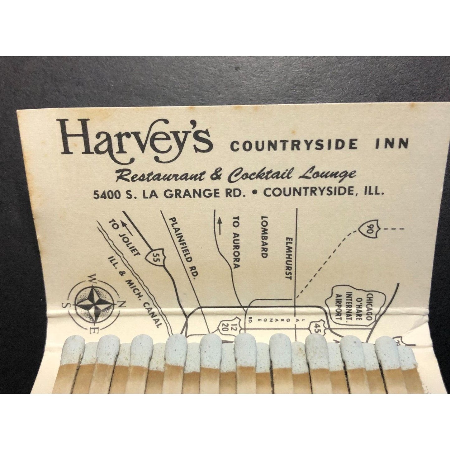 Harvey's Countryside Inn Restaurant Lounge Illinois Full Matchbook 40 c1974-80's