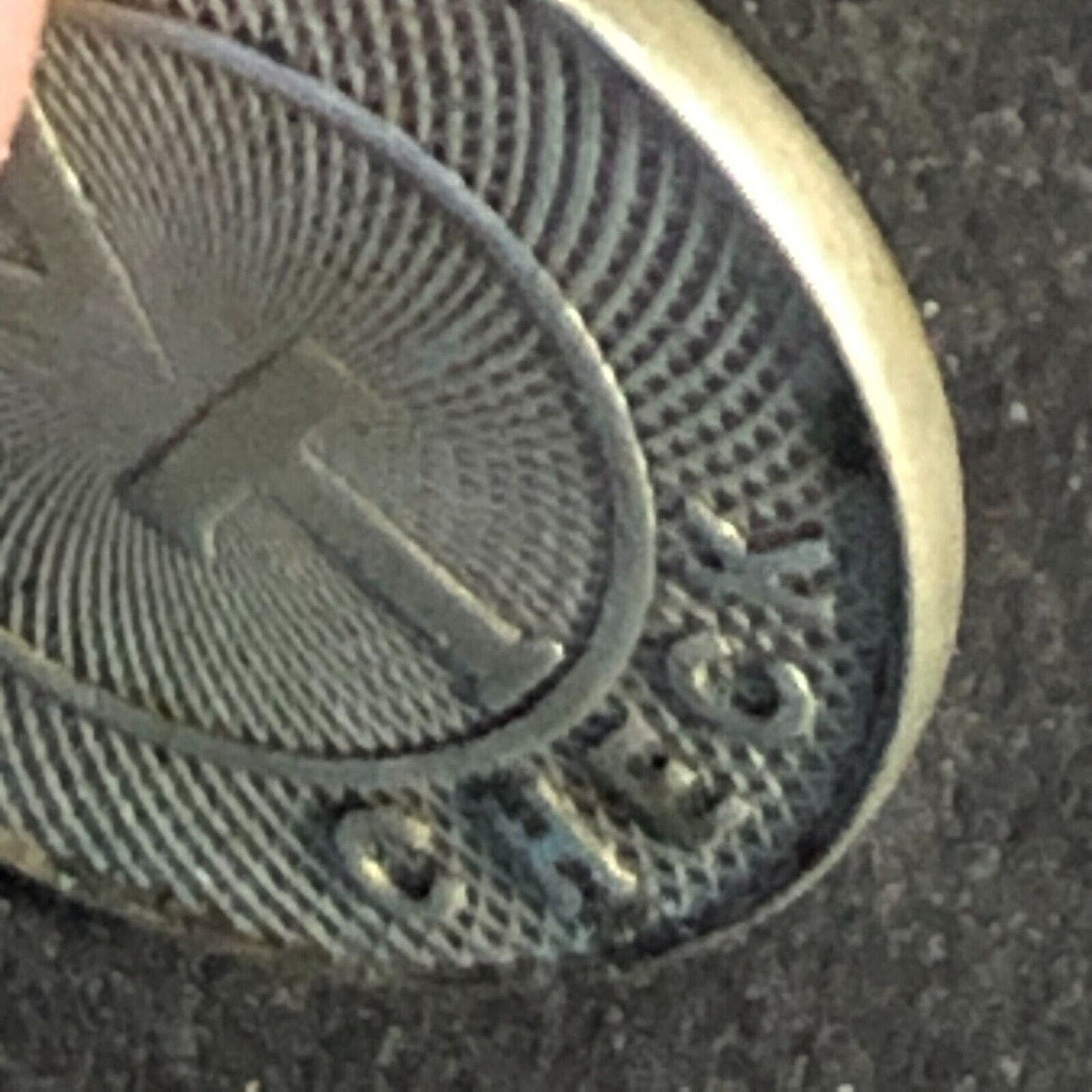 Valley Transportation "VT" (Lemoyne, PA) WM Fare Check Token - 16mm