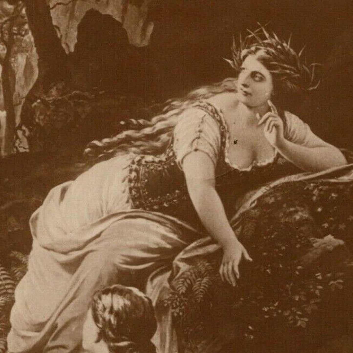 c1910 Vintage Russian Art Theatre / Stage / Screen Actress Postcard (4457)