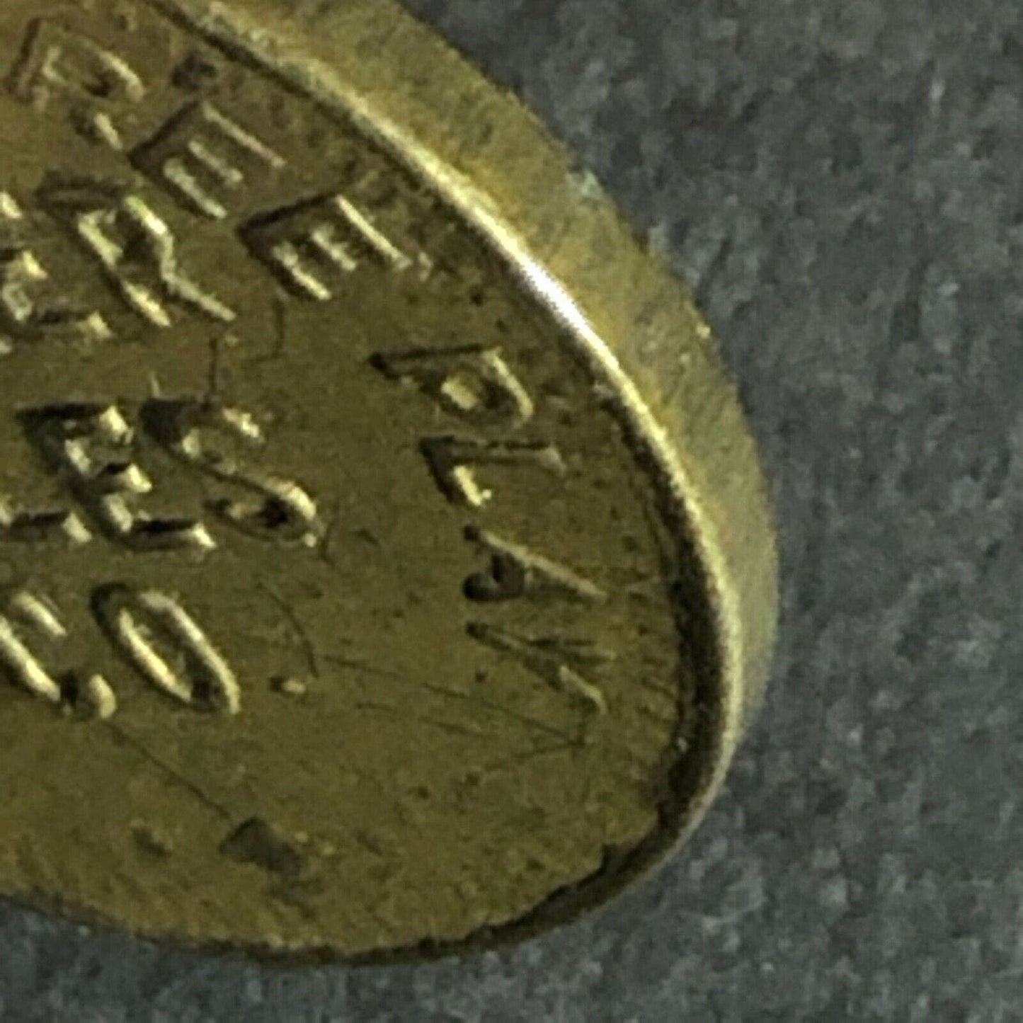 Faribault, Minn. Gopher Sales Co. G/F One Free Play Amusement Brass Token 20mm