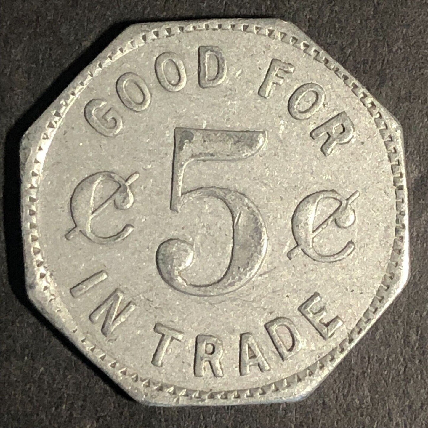 Henry's 6811 No. Clark St (Chicago) Alum G/F 5c Trade Token Hex 23mm