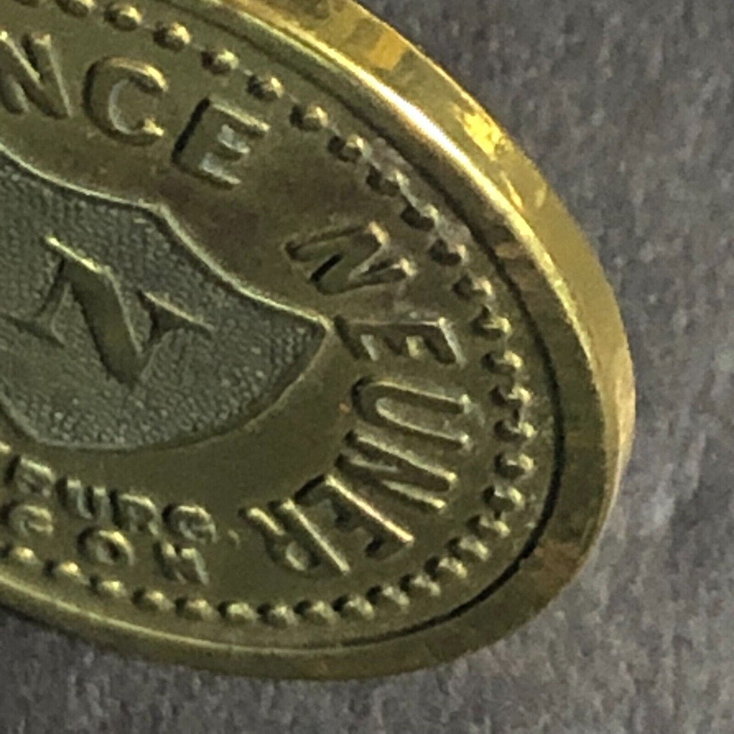 Lawrence Neuner Roseburg, ORE Cigar Store Brass G/F 5c Trade Token 21.11mm c1925