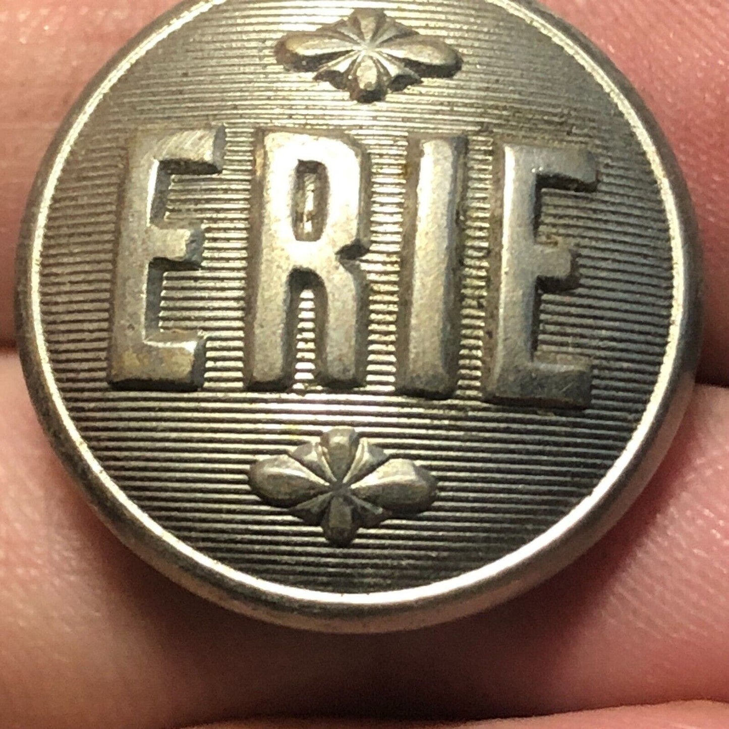 Erie Railroad Uniform Button Silvertone 3/4" - Convex Scovill Waterbury