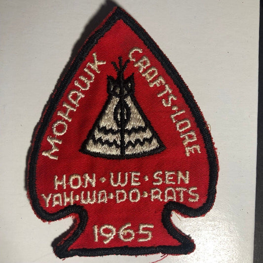 BSA Mohawk Crafts Lore Hon We Sen Vintage Embroidered Patch - 1965 Scarce