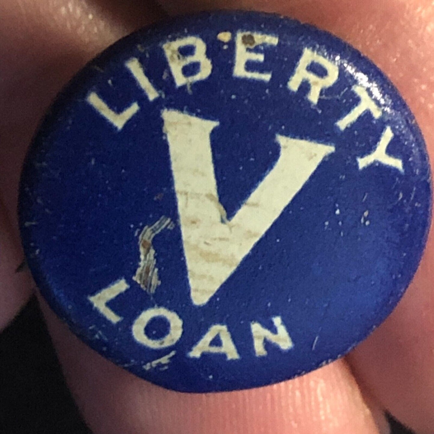 WWI Liberty Loan "V" (For Victory) Steel Pinback Button 17.5mm c1918