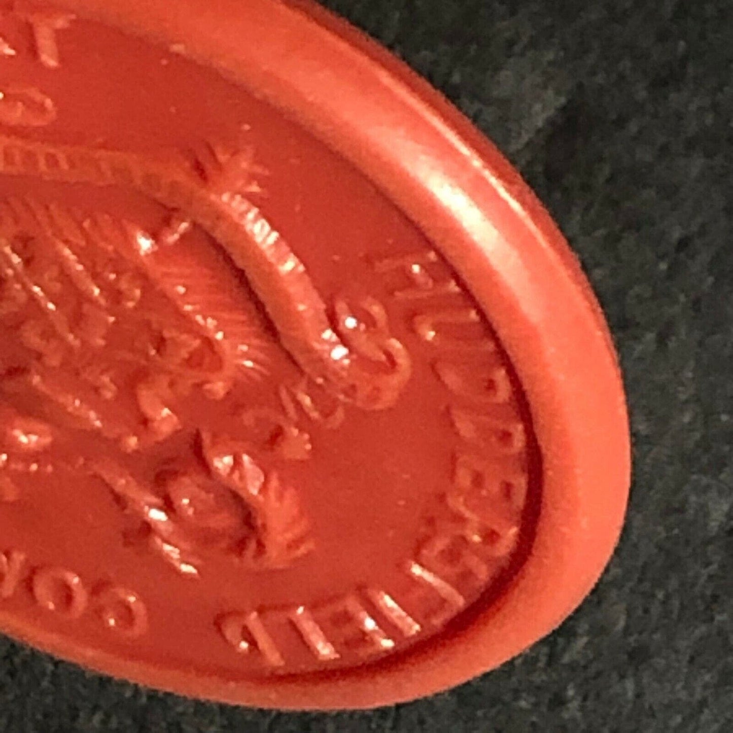 Huddersfield Transport England Plastic Token Red 2 1/2D 22mm c50's-60's