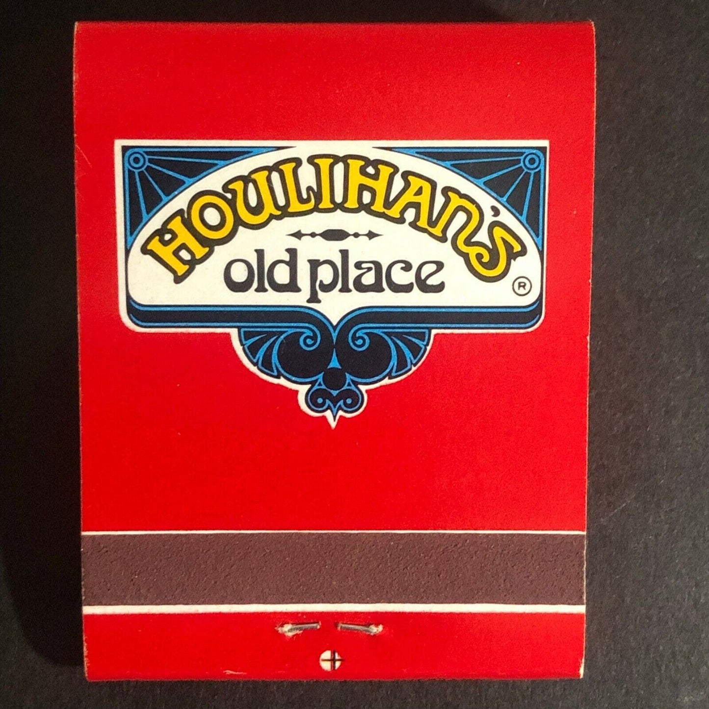 Vintage c1980's Full Matchbook "Houlihan's Old Place" Restaurant