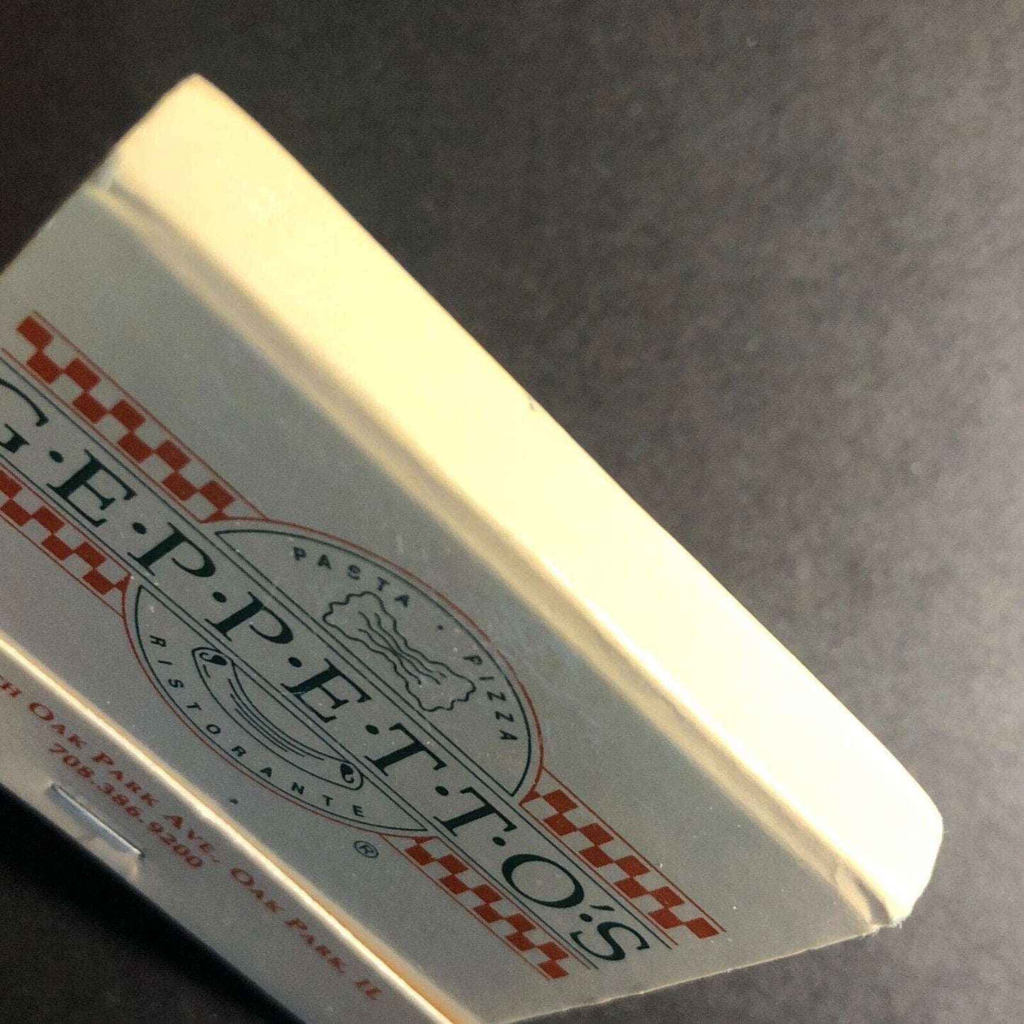 Geppetto's Restaurant Oak Park, IL Full Matchbook c1975-85 VGC Scarce