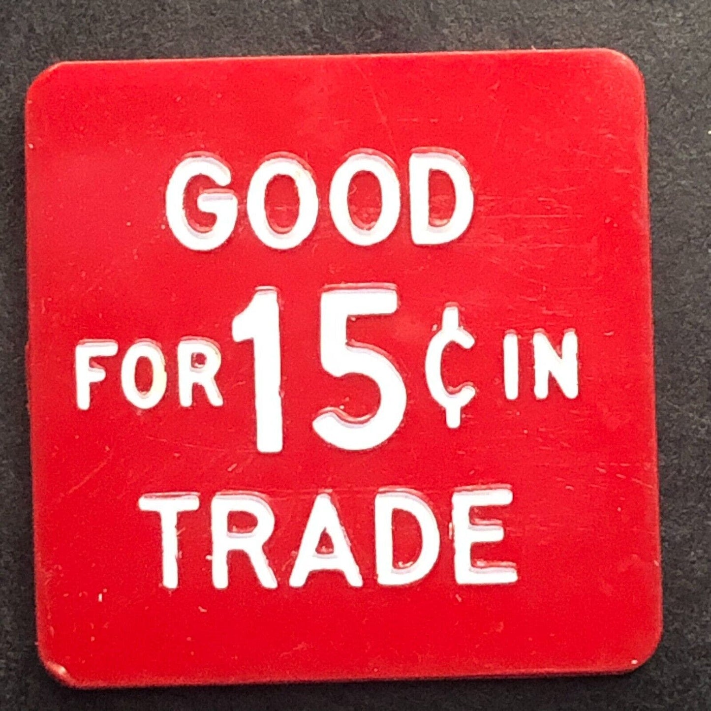 Iola ,WI "Lakewood" Plastic G/F 15¢ In Trade Token 23mm - c1960's-70's