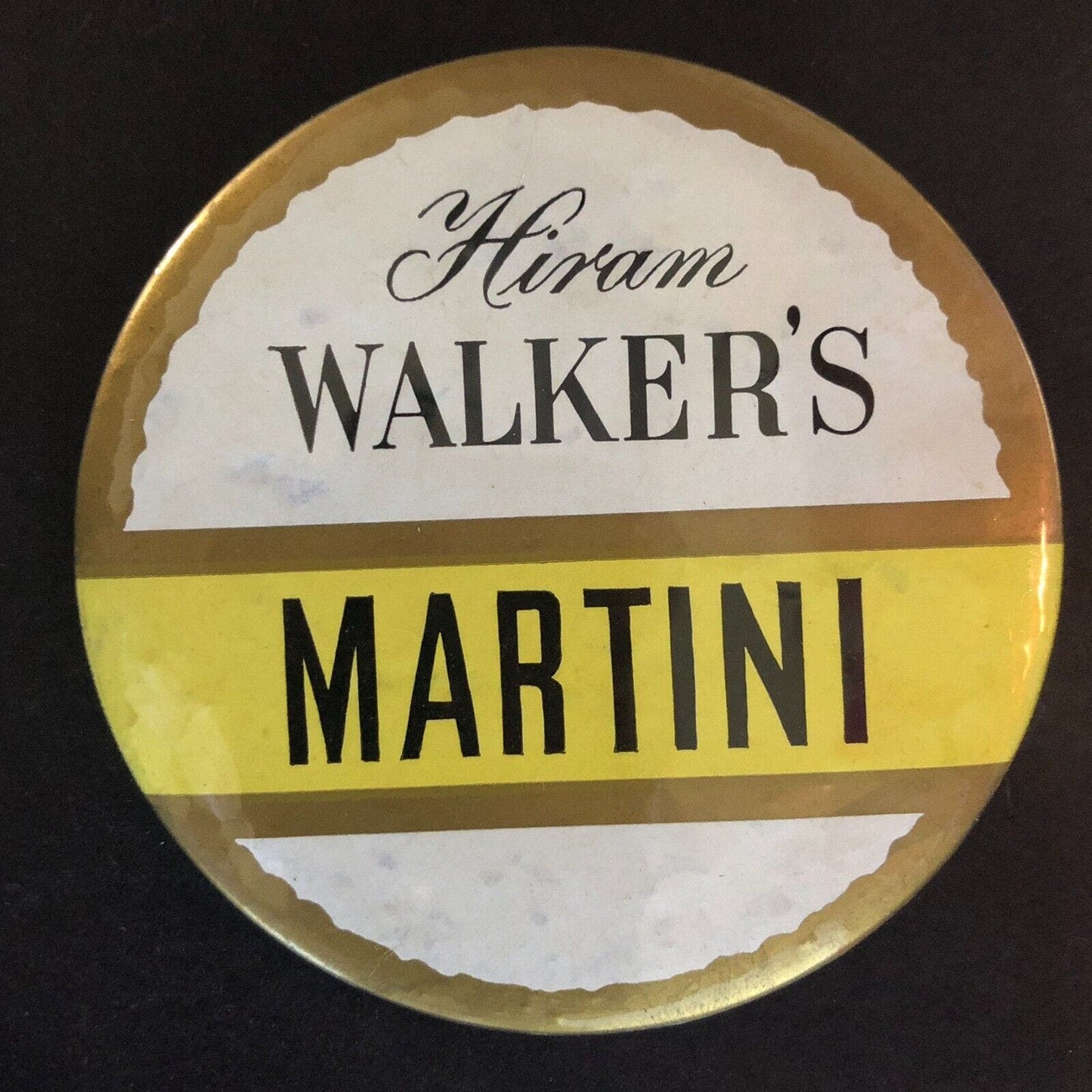 Hiram Walker's Martini 3" Steel Pinback c1950's - Scarce