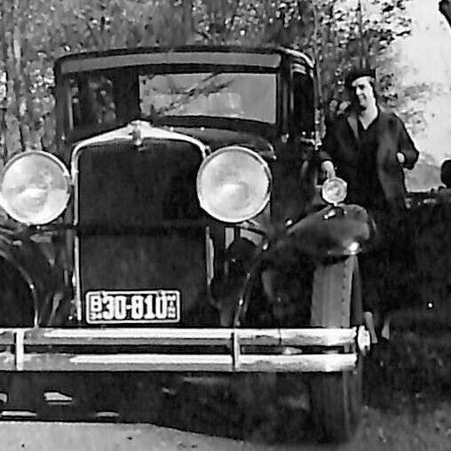 Vintage Original B&W Photo c1929 Woman Posing w/ Automobile