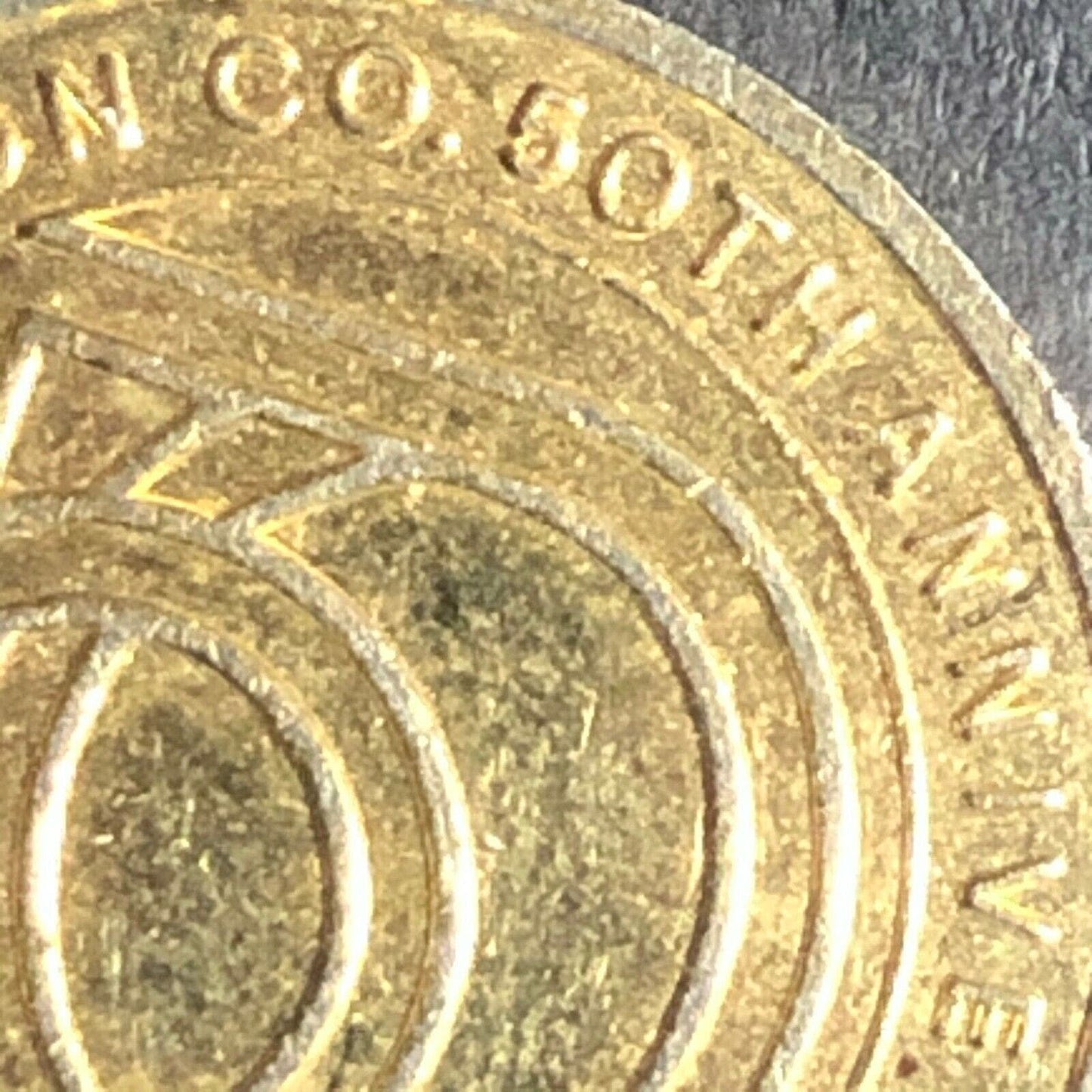 23mm 1985 "Wm. T. Thompson" (Vitamins) 50c off Reeded Brass Token - Fauver Coll.