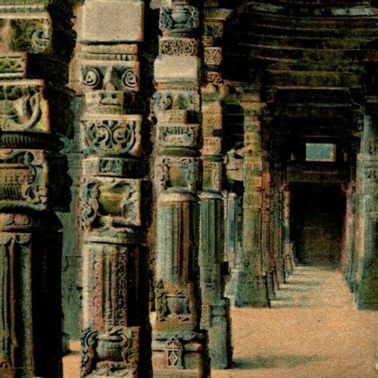 Vintage Postcard "Pirthi Raj Temple, Delhi, India