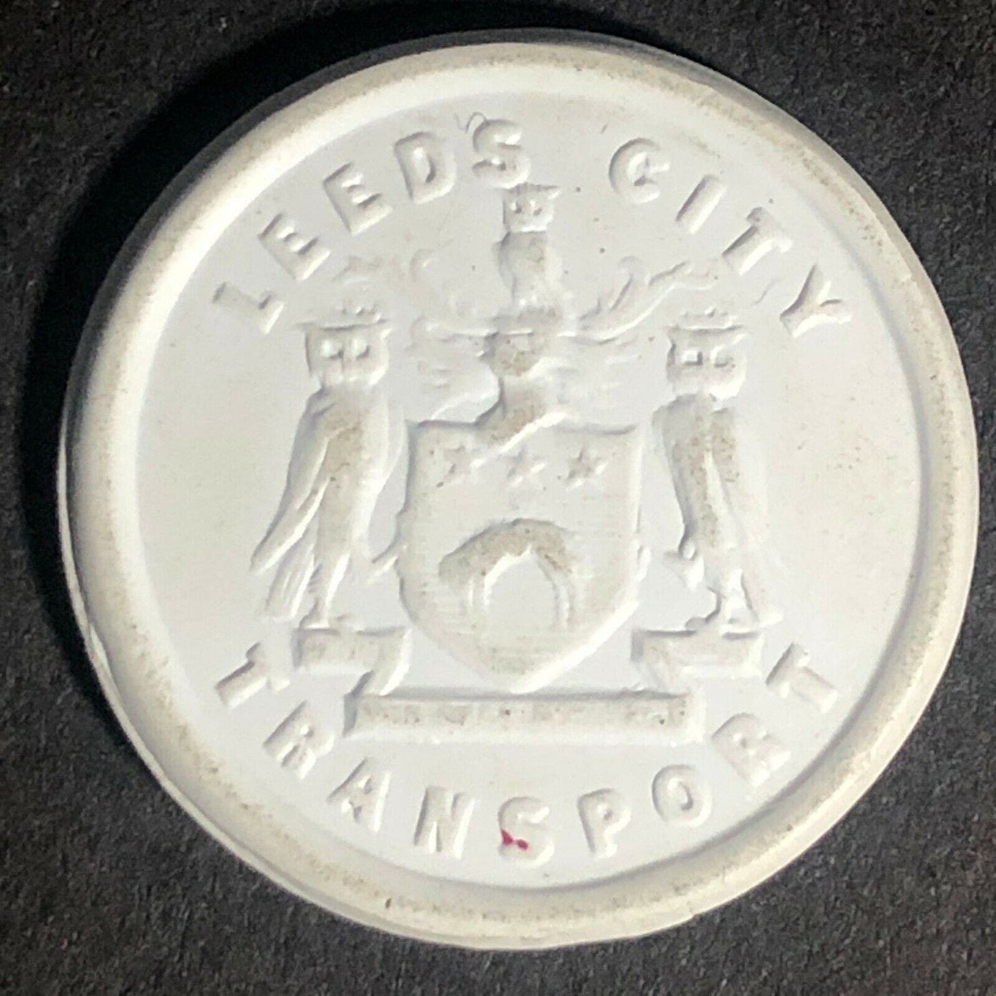 Leeds City Transport England Plastic Transit Token White 1D 21mm c50's-60's