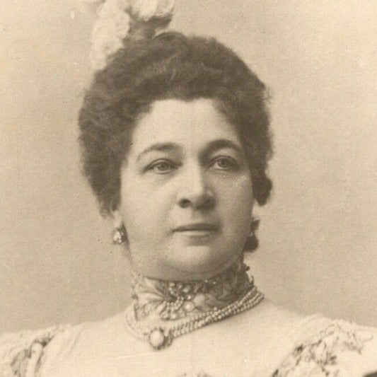c1905 Vintage Russian RPPC* Theatre / Stage / Screen Actress Postcard (4425)