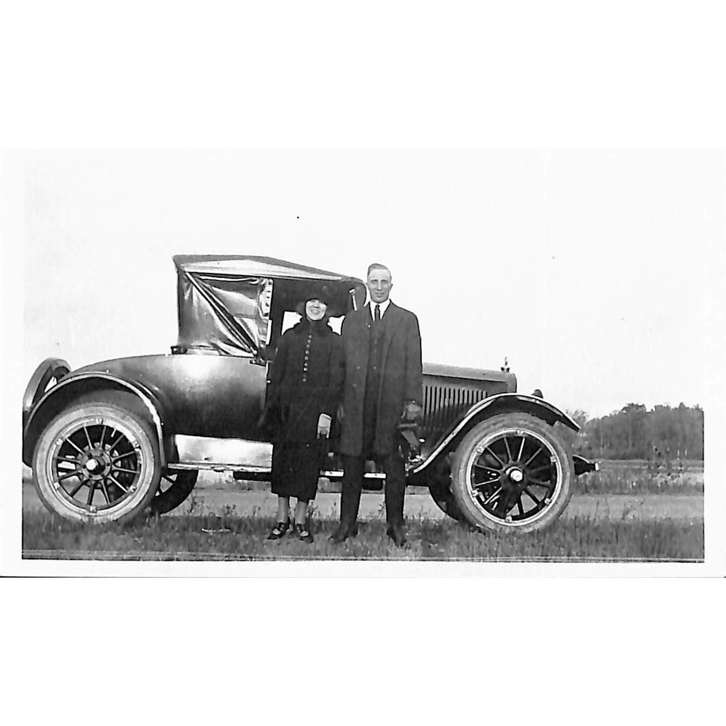 Vintage Original B&W Photo c1925 Couple Posing w/ Automobile - Glossett Print