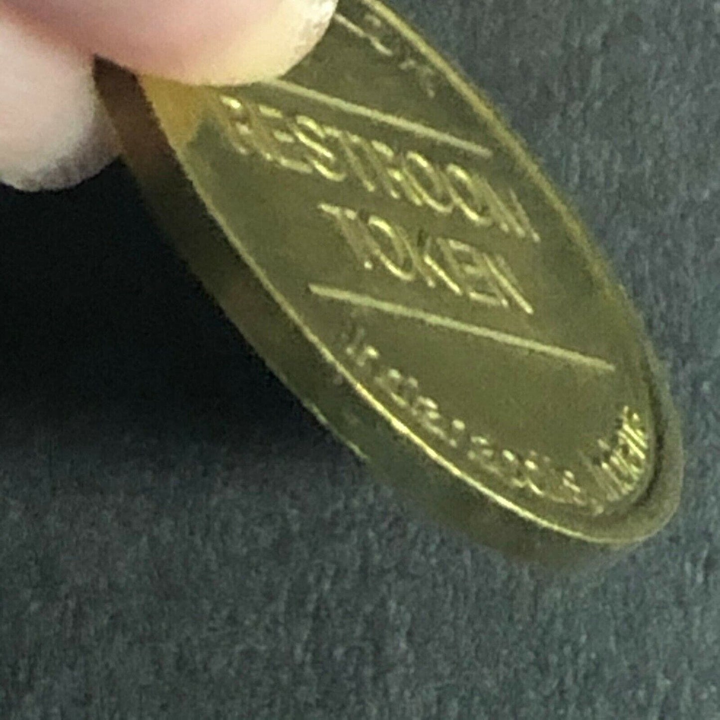 16.51mm Nik-O-Lok Indianapolis, IN Brass Restroom Token - Fauver Collection