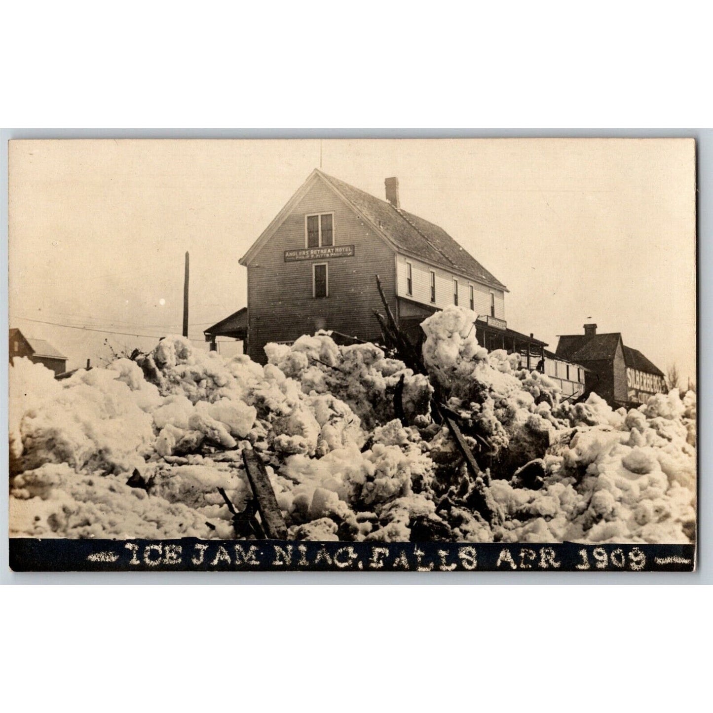Vintage RPPC Postcard c1909 - Ice Jam Niagara Falls