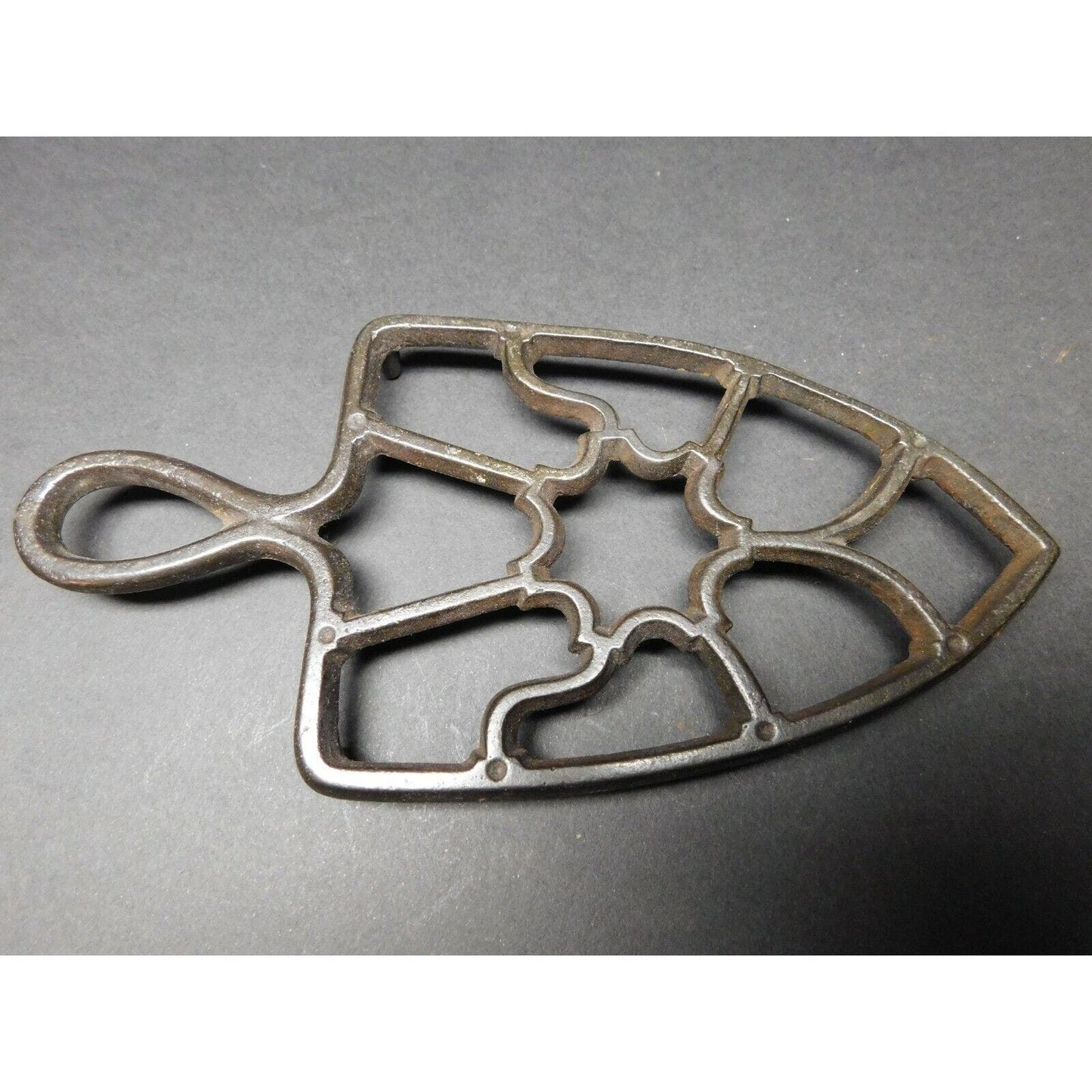 Cast Iron Footed Sad Iron Trivet w/ Handle
