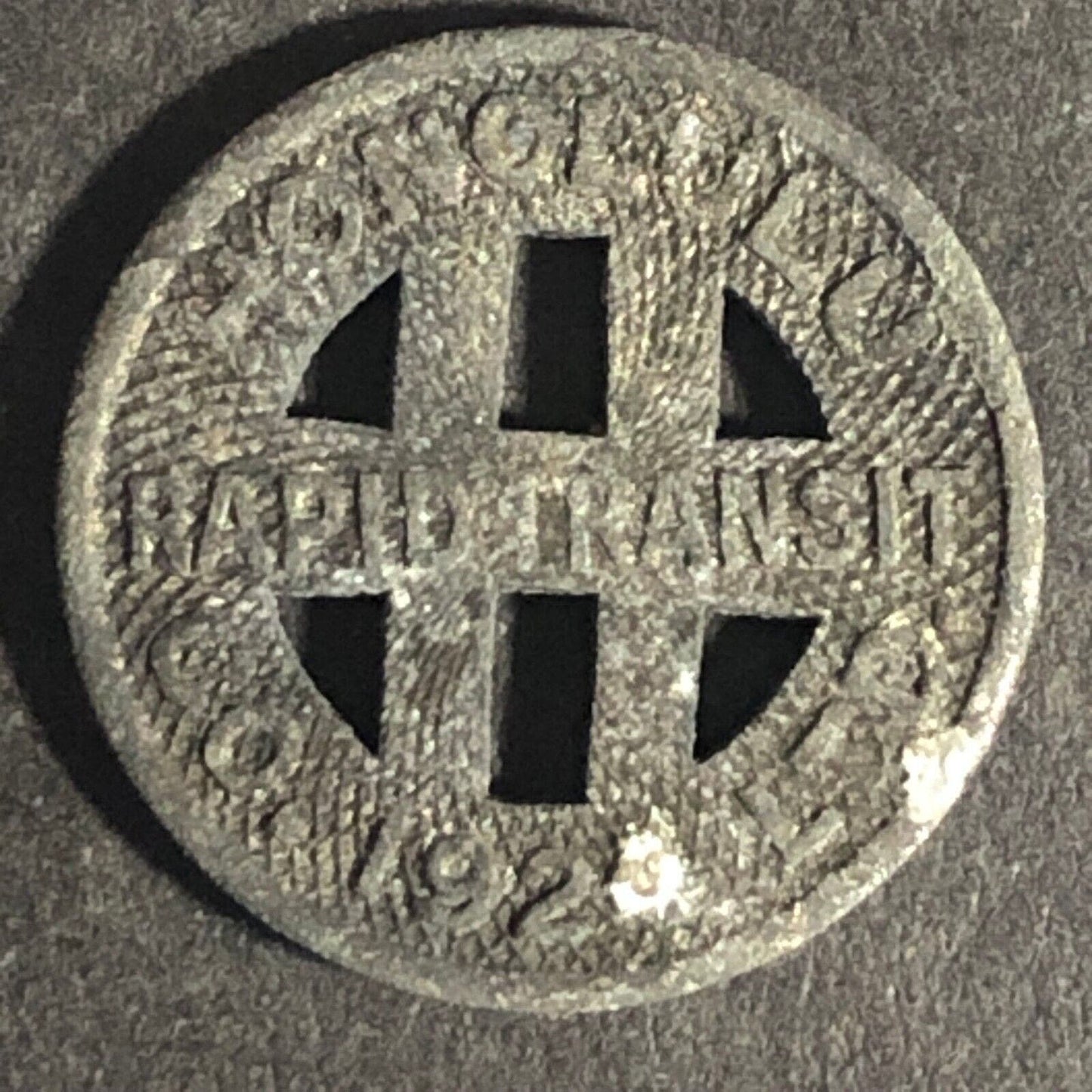 Honolulu Rapid Transit Co. 1924 G/F One Full Fare Zinc Transit Token - 16.48mm