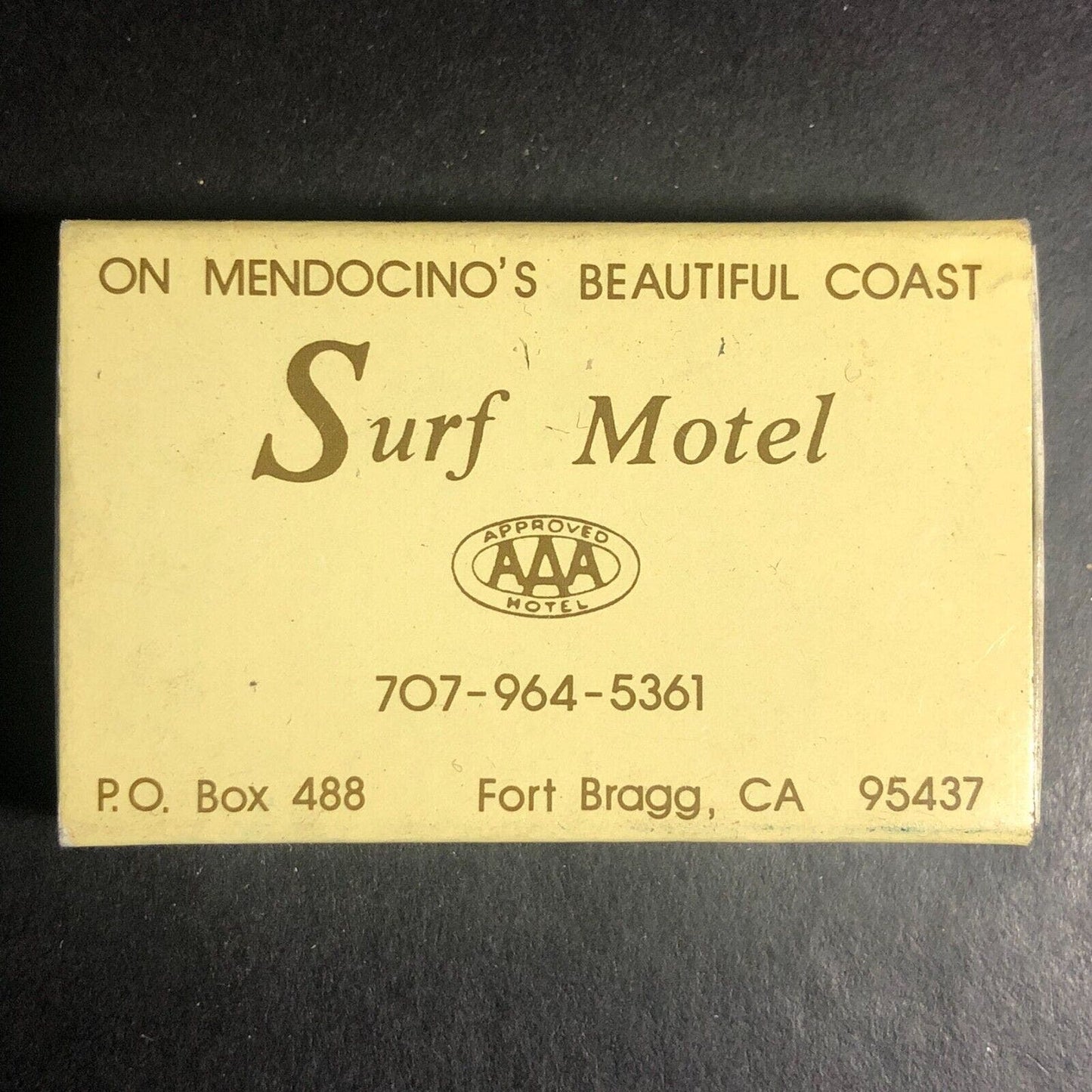 Lakeport, CA Skylark Motel / Surf Motel Fort Bragg Matchbox c1975-85