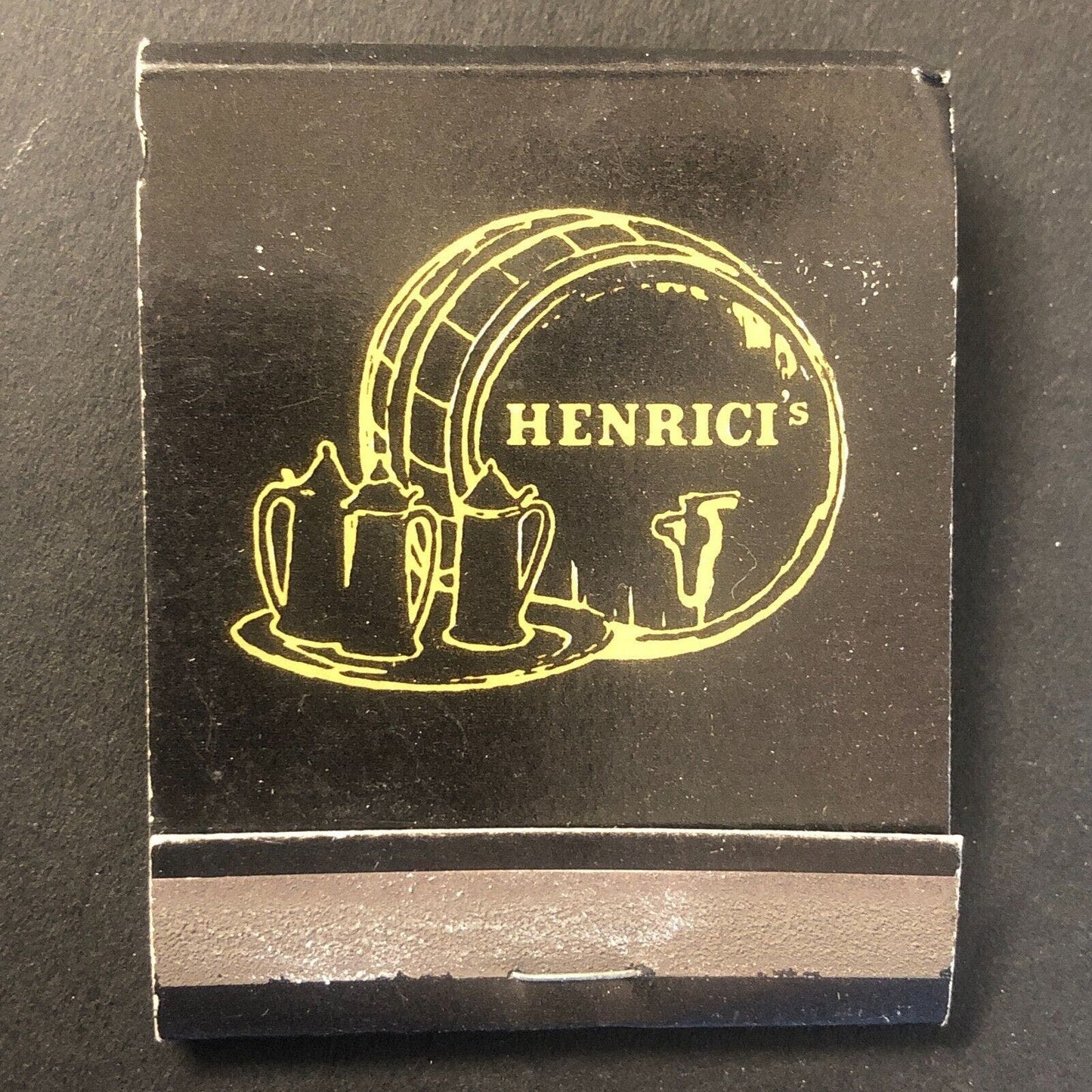 Henrici's Golden Barrel "Gemutlichkeit" Vintage Matchbook c1960s-73